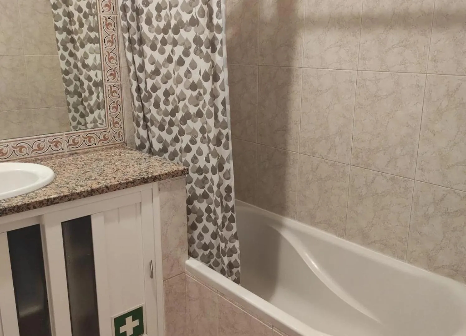 Three Bedroom Apartment - Portimao 0*,  Portugal